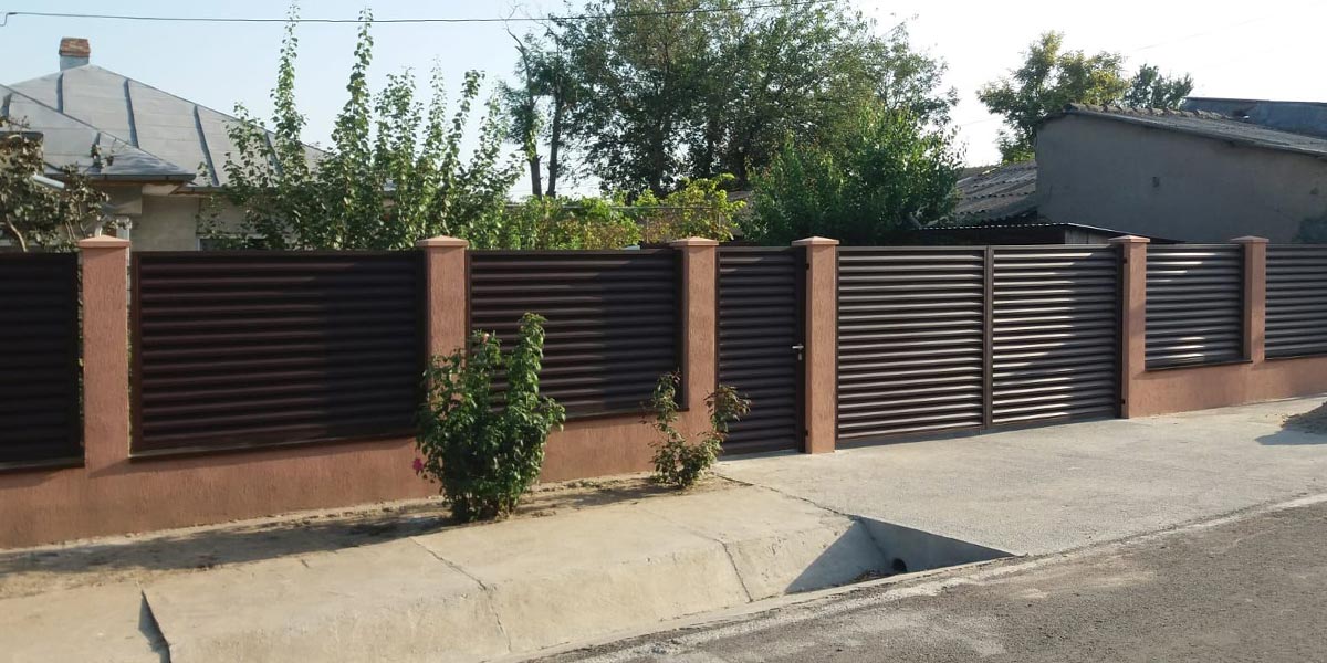Gard si porti metalice - Roseti, jud. Calarasi